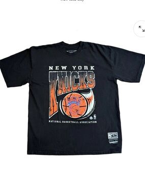NWOT Mitchell & Ness Mens New York Knicks NBA Ball Out Tee Shirt